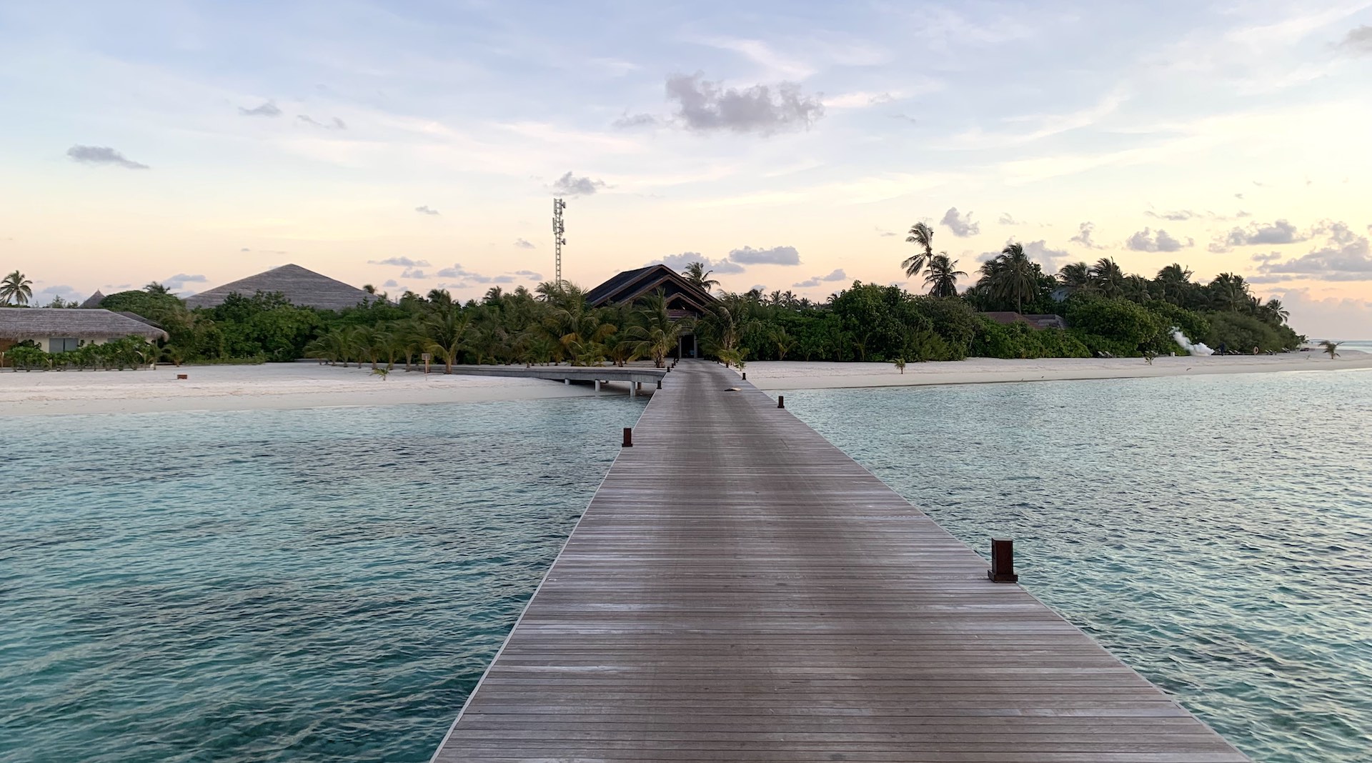 Cocoon Maldives reception entry